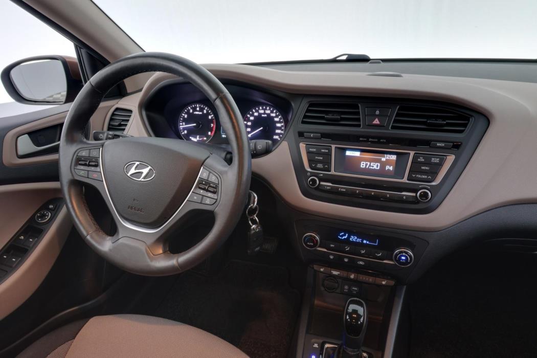HYUNDAI i20 2017