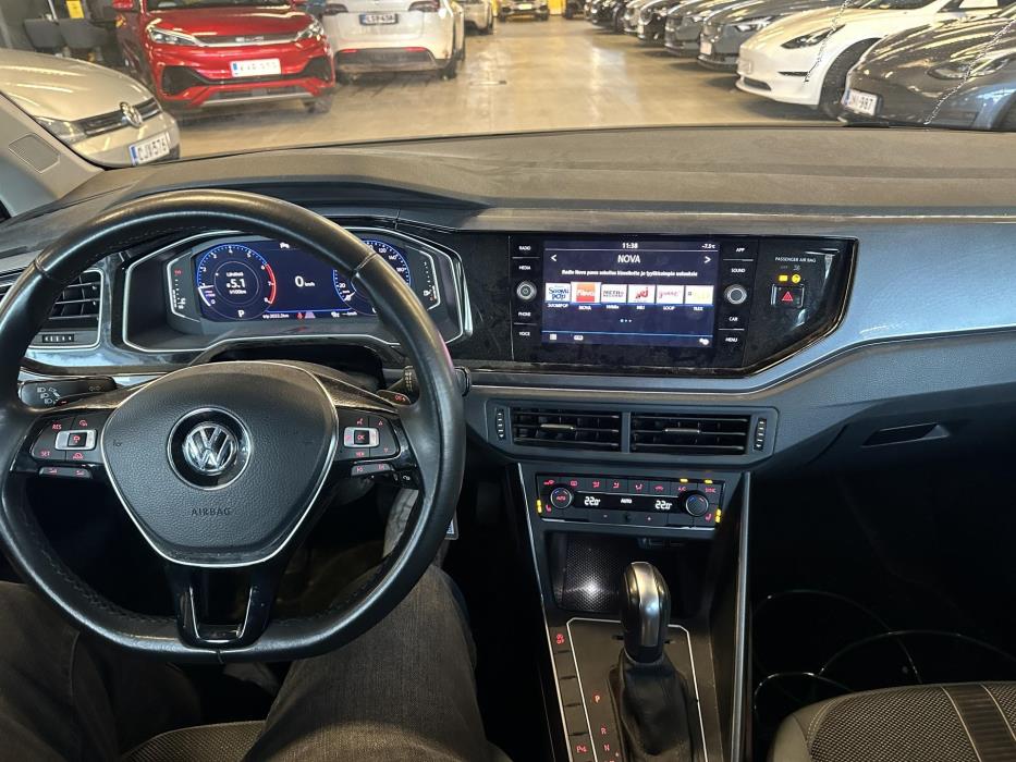 VOLKSWAGEN Polo 2020