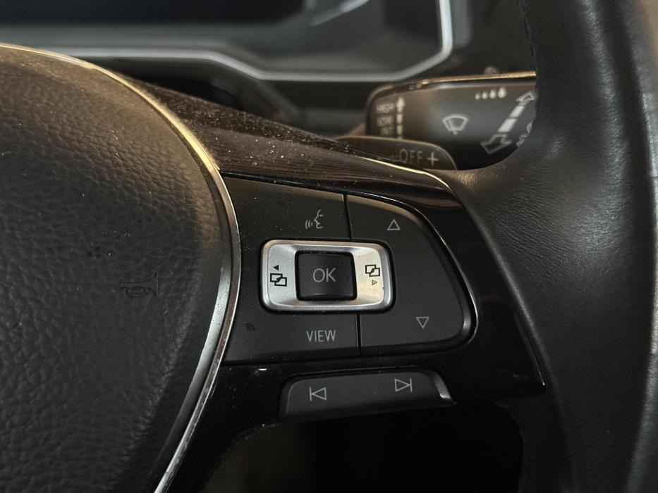 VOLKSWAGEN Polo 2020