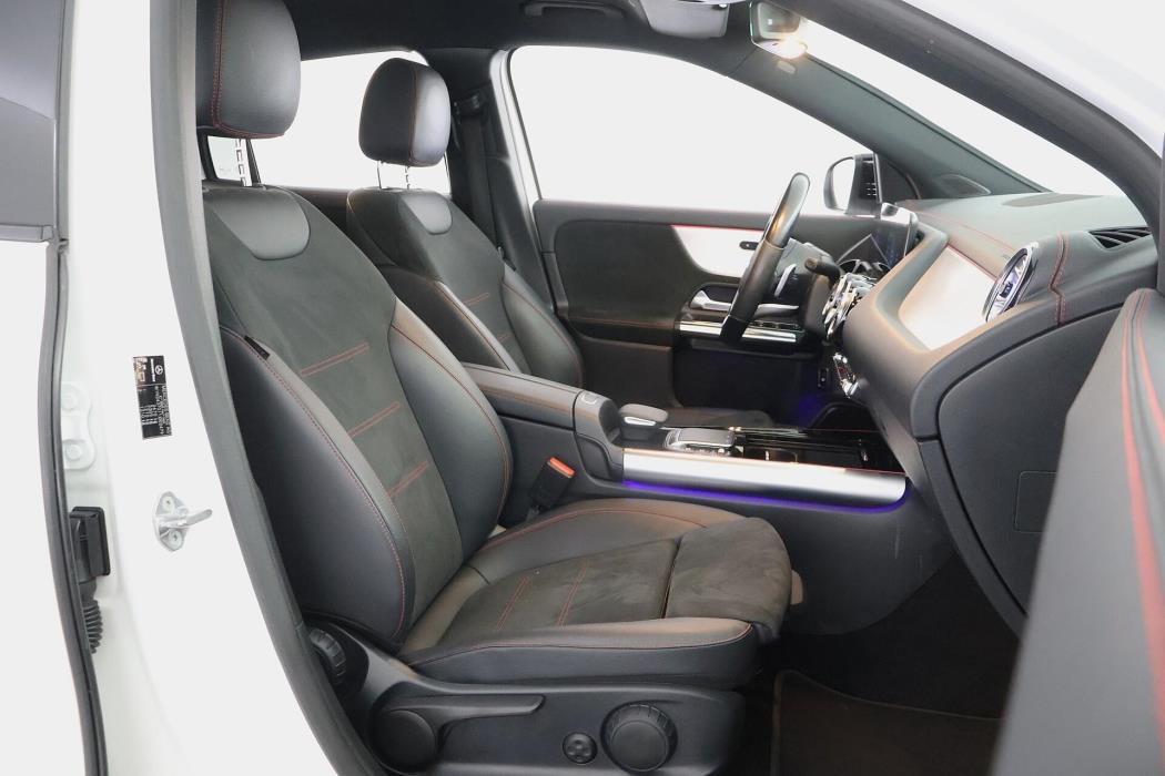 MERCEDES-BENZ EQA 2021