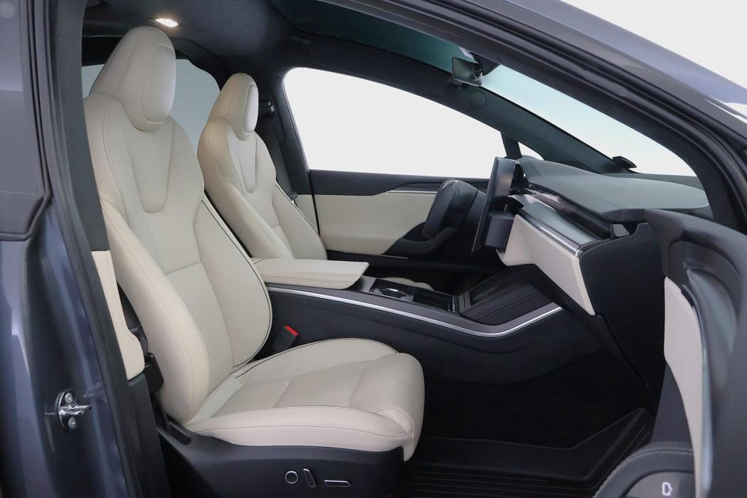 TESLA Model X 2023