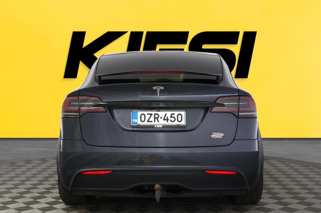 TESLA Model X 2023