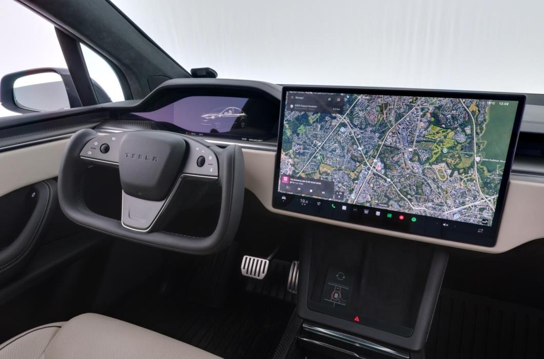 TESLA Model X 2023