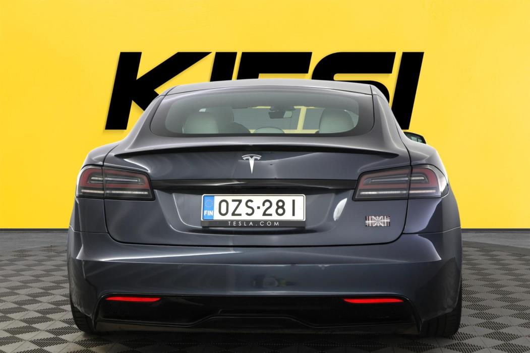 TESLA Model S 2023