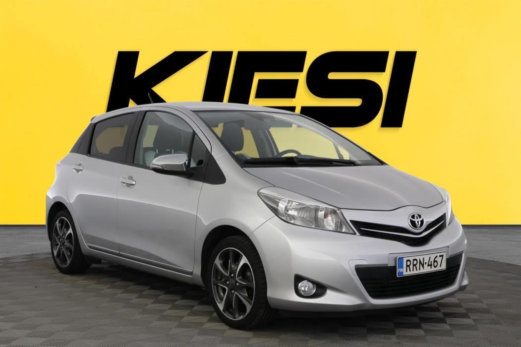 TOYOTA Yaris 2014