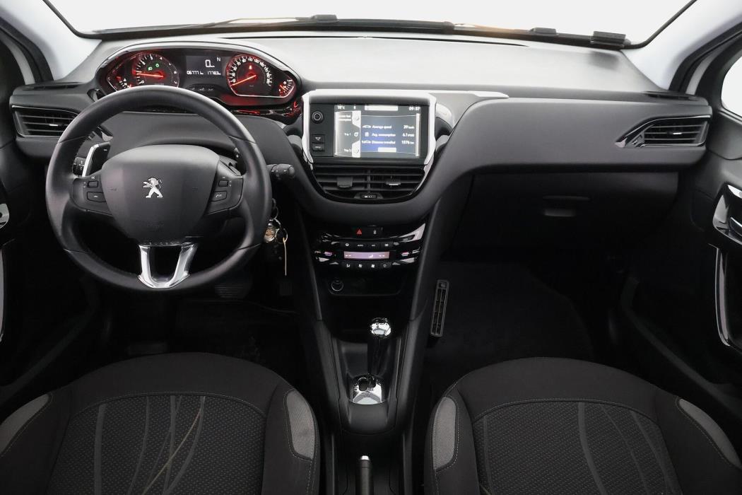 PEUGEOT 208 2014