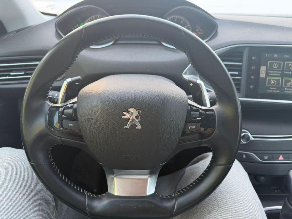 PEUGEOT 308 2016