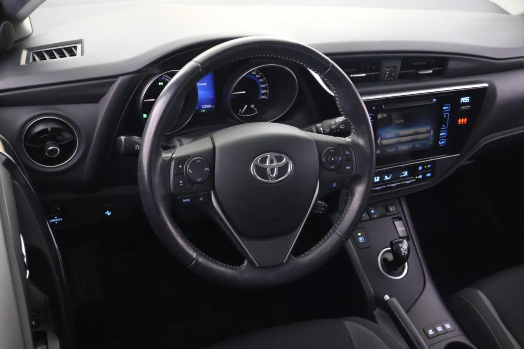 TOYOTA Auris 2017