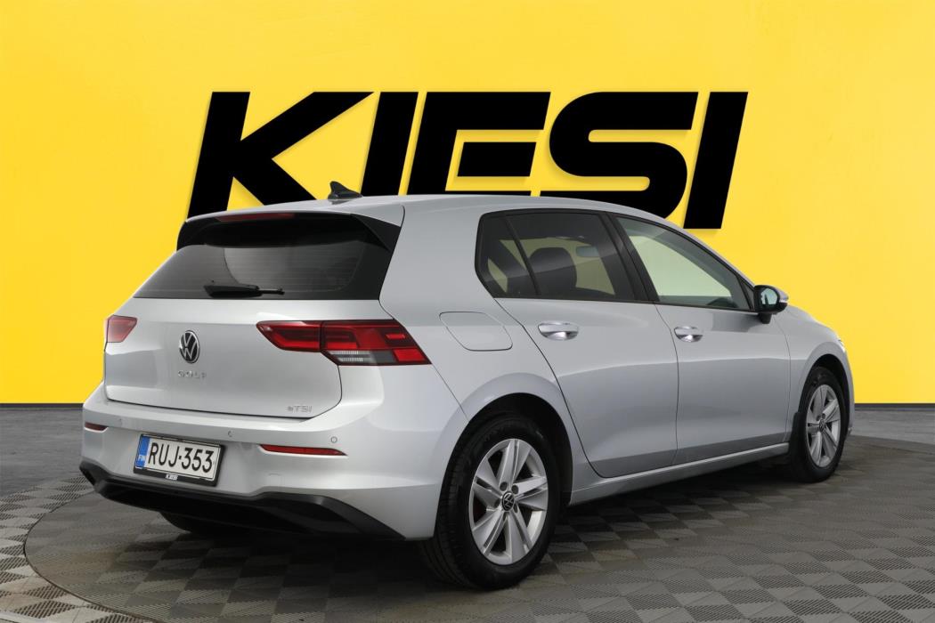 VOLKSWAGEN Golf 2021