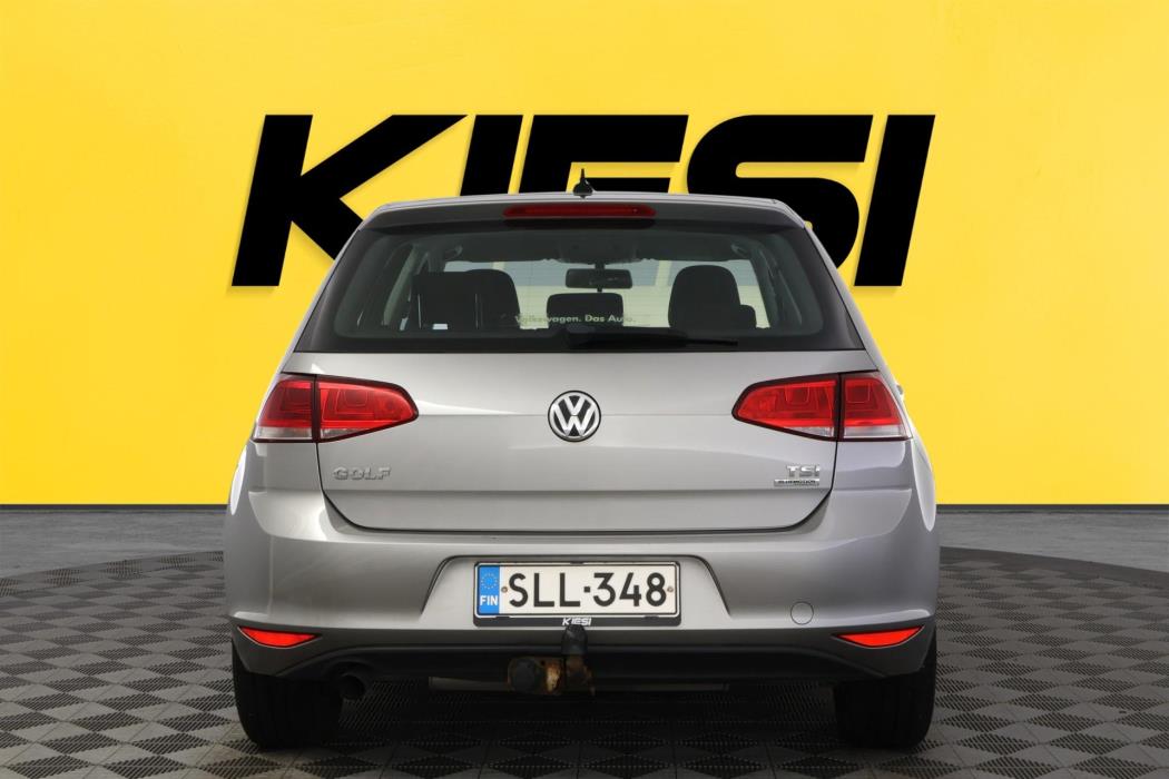 VOLKSWAGEN Golf 2015