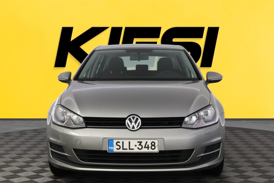 VOLKSWAGEN Golf 2015