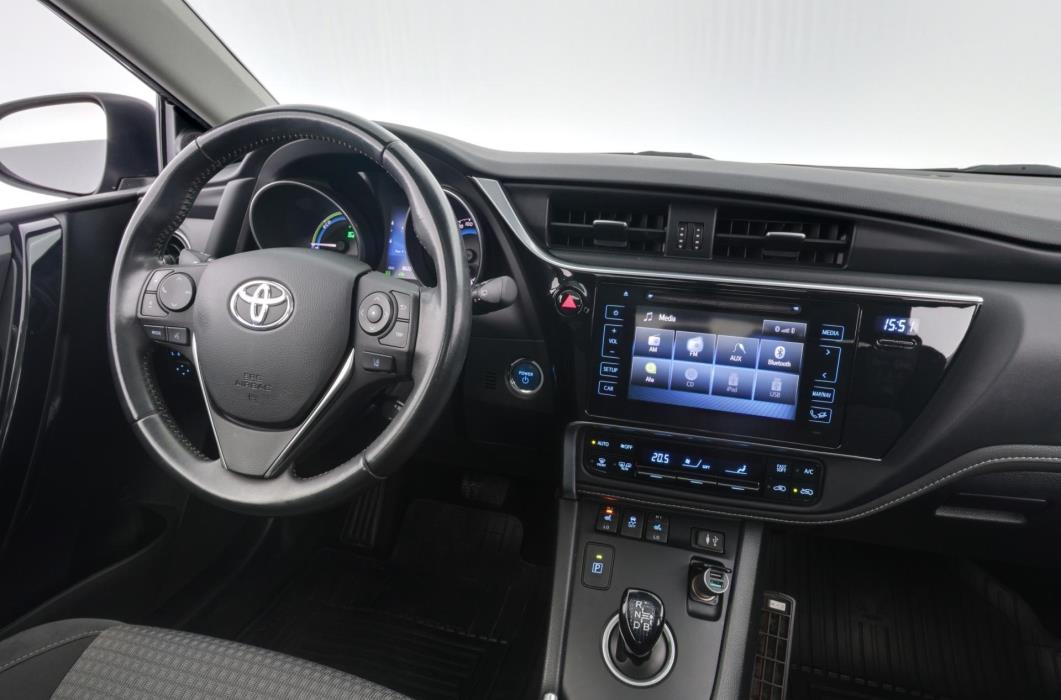 TOYOTA Auris 2017