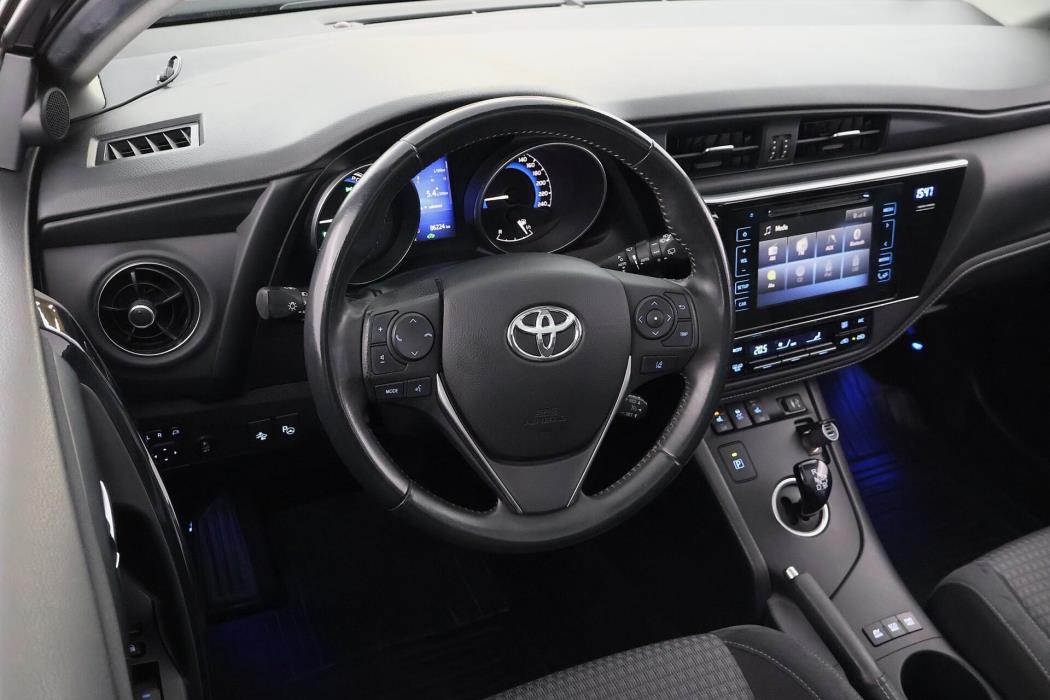 TOYOTA Auris 2017
