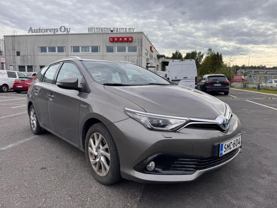 TOYOTA Auris 2017