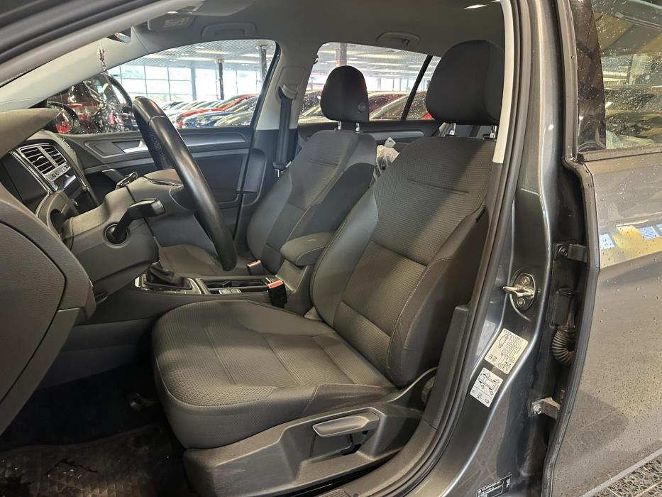VOLKSWAGEN Golf 2017