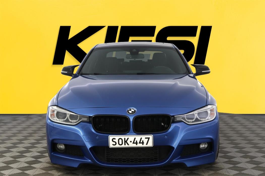 BMW 330 2012