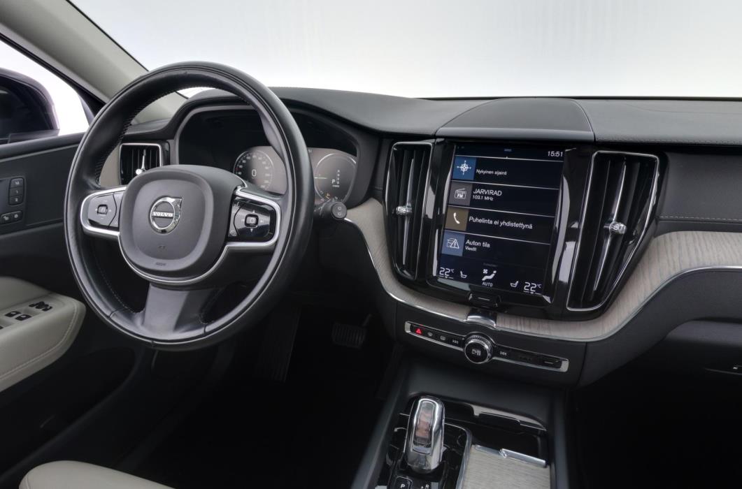 VOLVO XC60 2019