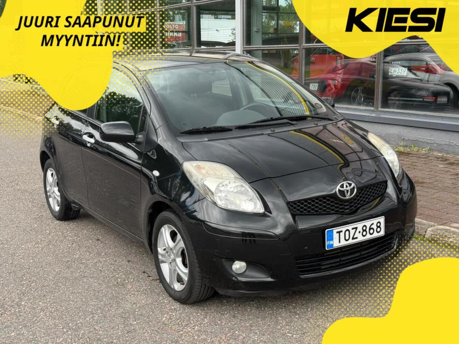TOYOTA Yaris 2011