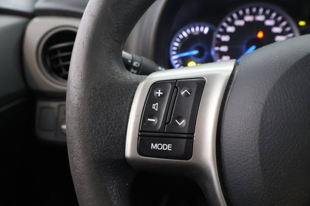 TOYOTA Yaris 2014