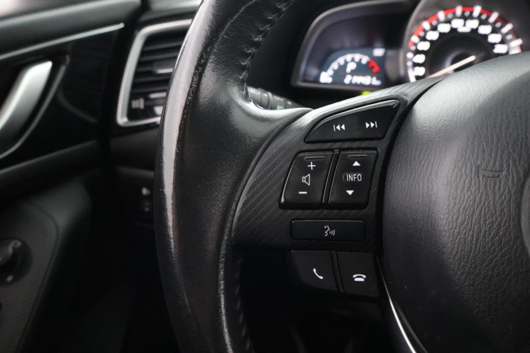 MAZDA 3 2014