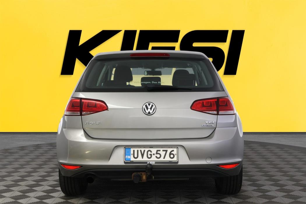 VOLKSWAGEN Golf 2014