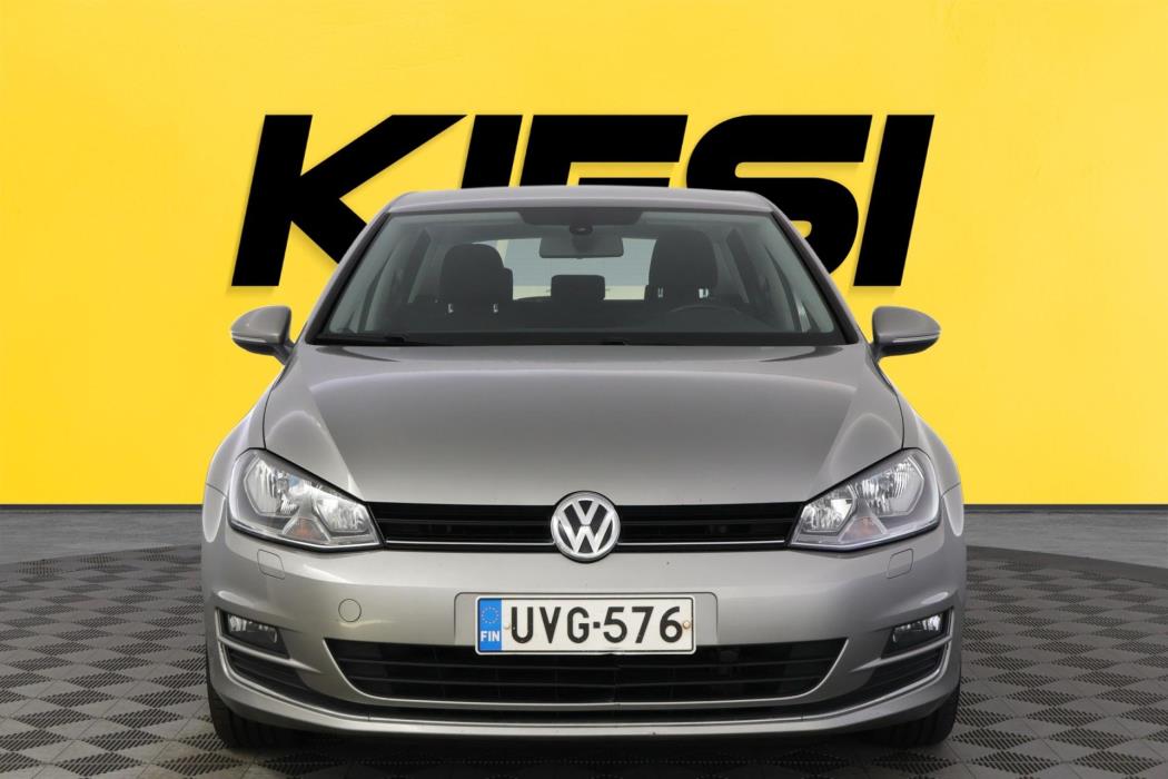 VOLKSWAGEN Golf 2014