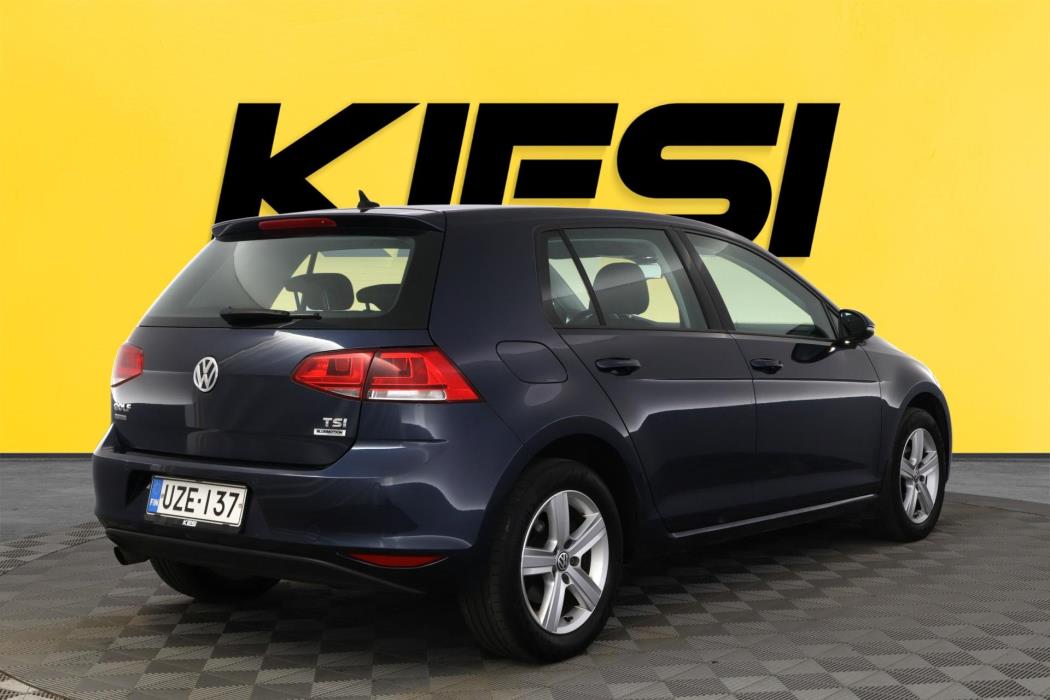 VOLKSWAGEN Golf 2016