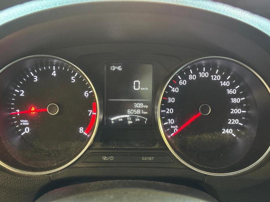 VOLKSWAGEN Polo 2017