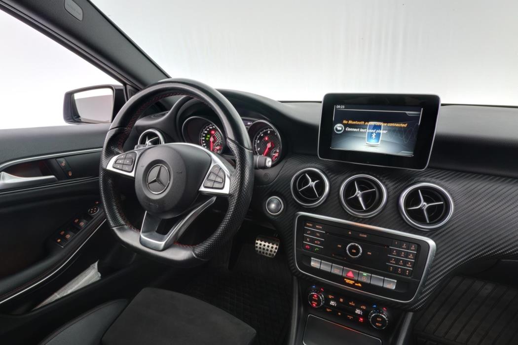MERCEDES-BENZ A 2017