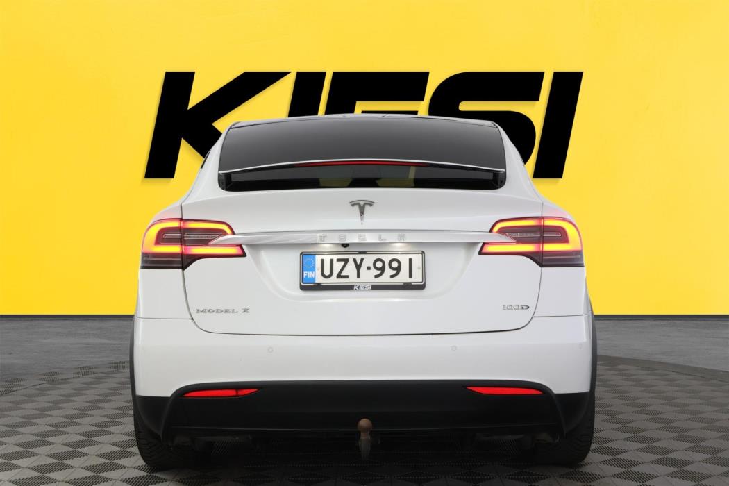 TESLA Model X 2017