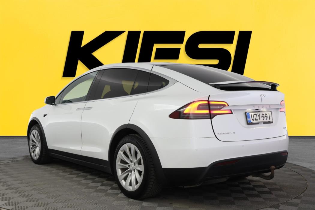 TESLA Model X 2017
