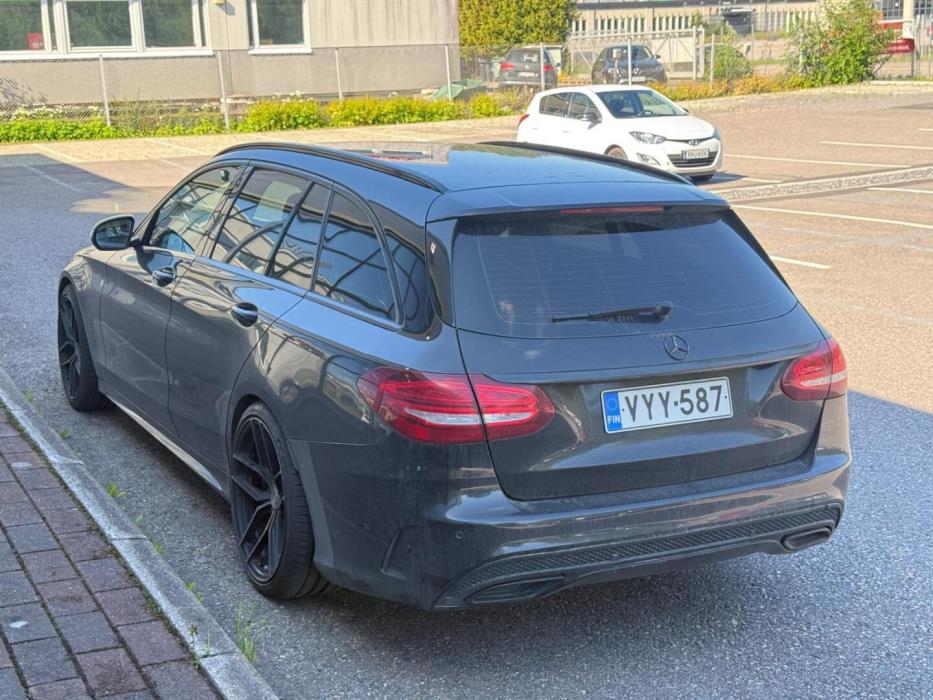 MERCEDES-BENZ C 2016