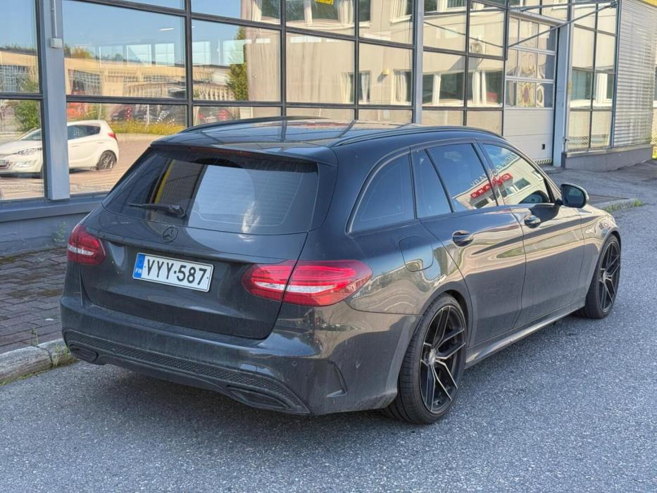 MERCEDES-BENZ C 2016