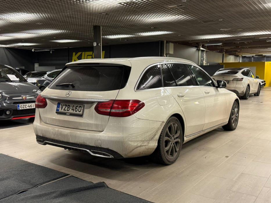 MERCEDES-BENZ C 2016