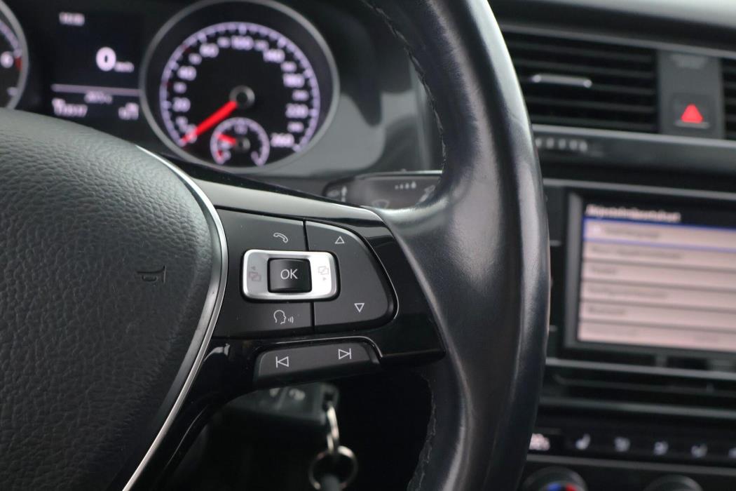 VOLKSWAGEN Golf 2018