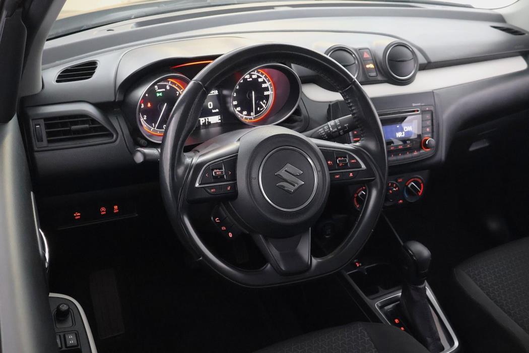 SUZUKI Swift 2021