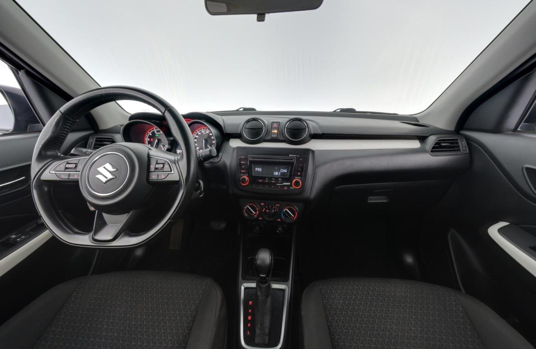 SUZUKI Swift 2021