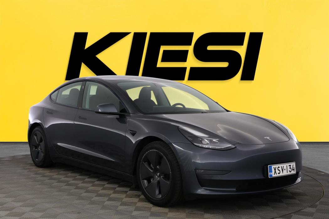 TESLA Model 3 2021
