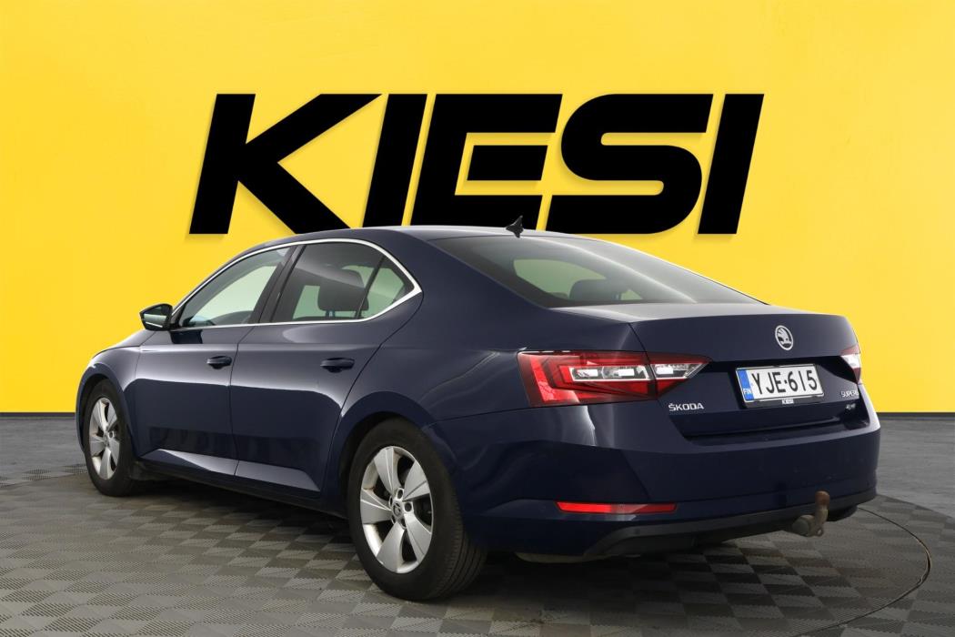 SKODA Superb 2016