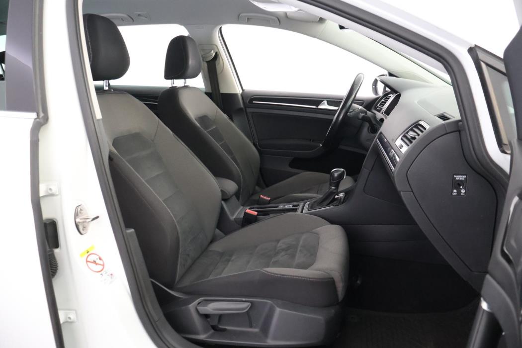 VOLKSWAGEN Golf 2017