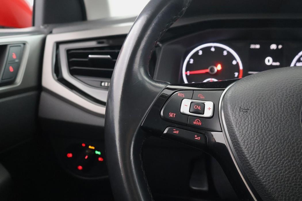 VOLKSWAGEN Polo 2018
