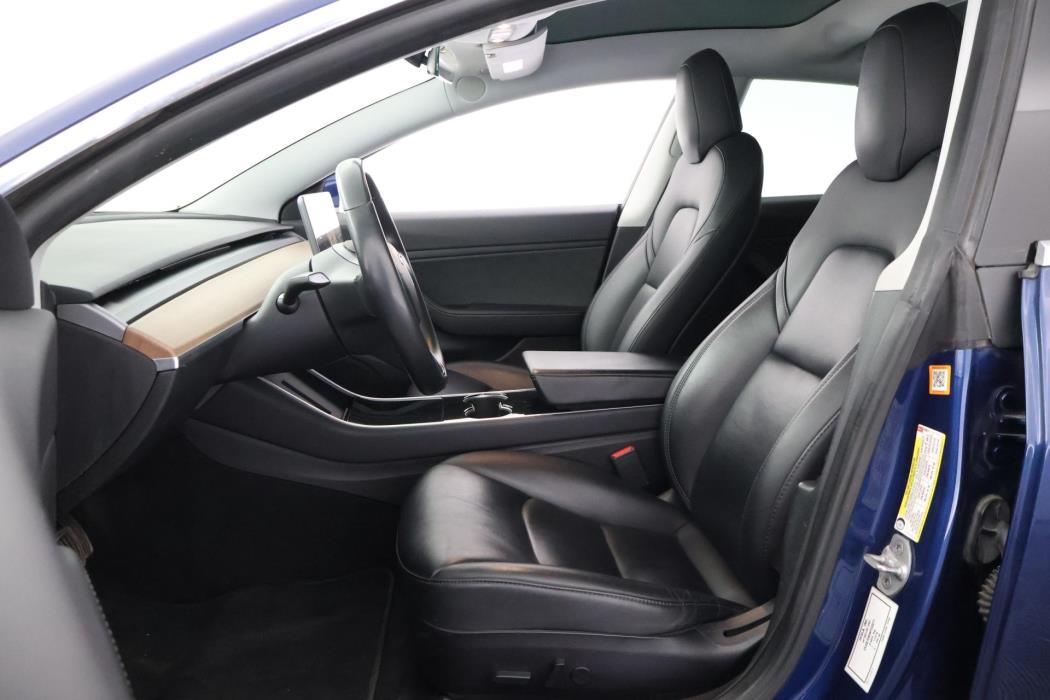 TESLA Model 3 2019