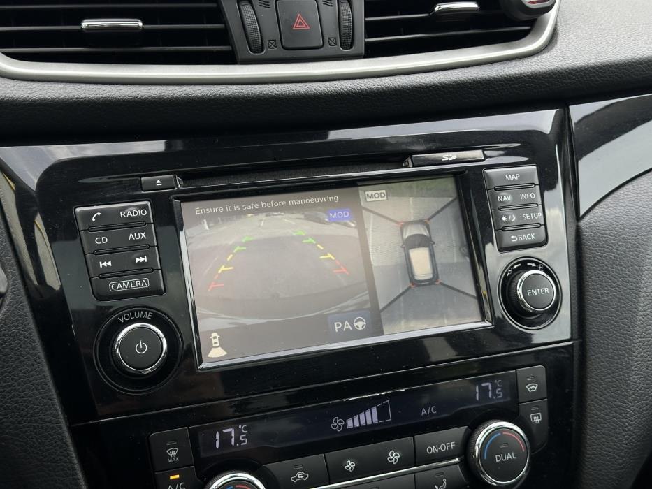 NISSAN Qashqai 2015