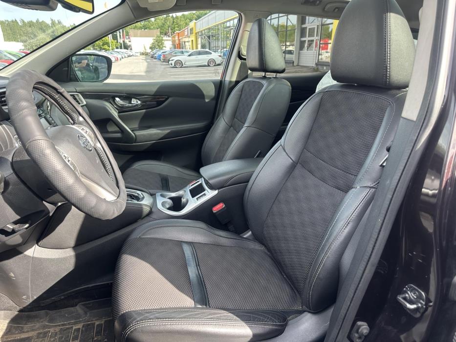 NISSAN Qashqai 2015