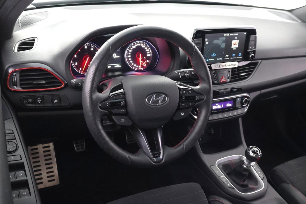 HYUNDAI i30 2019