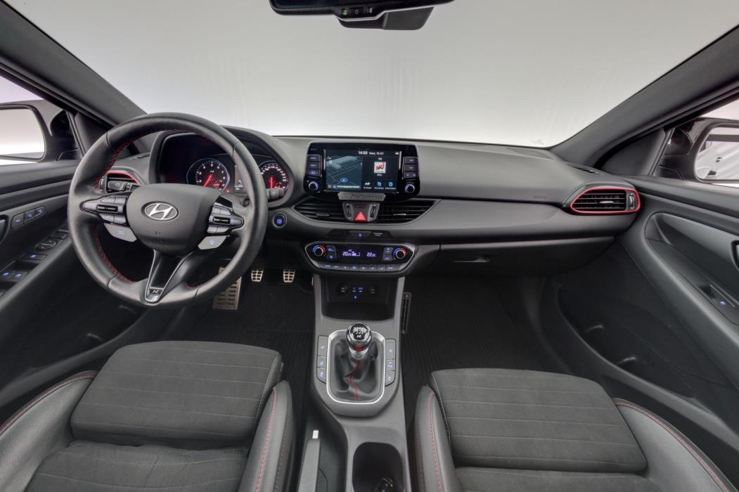 HYUNDAI i30 2019