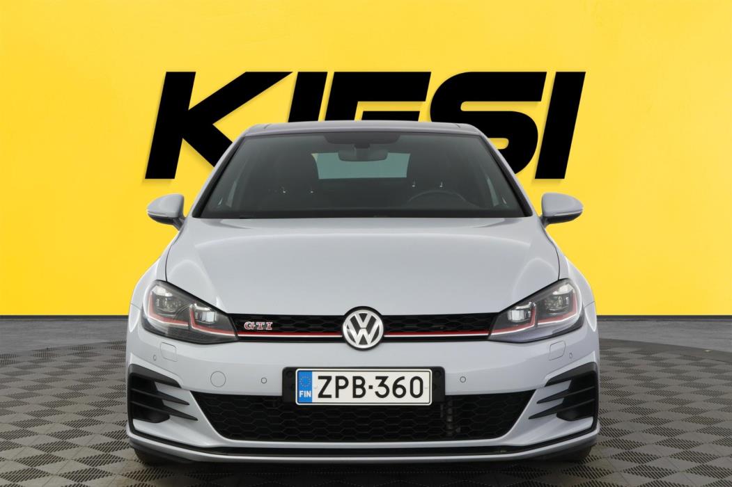 VOLKSWAGEN Golf 2019