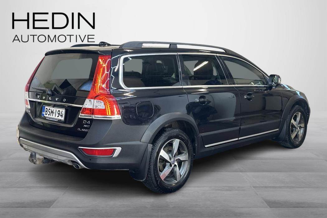 VOLVO XC70 2015