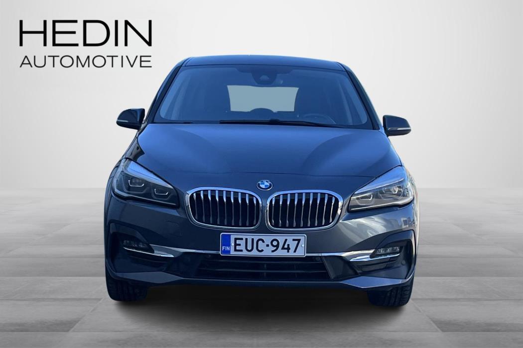 BMW 218 2022