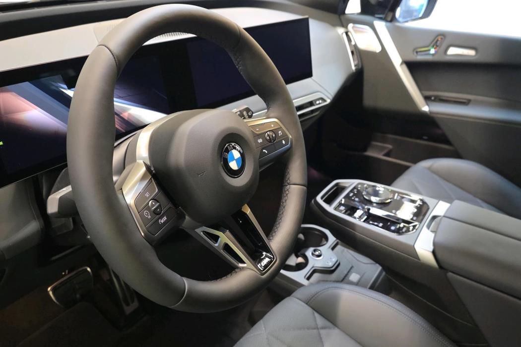 BMW iX 2026